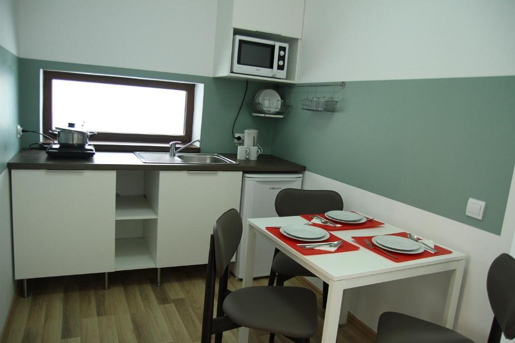 Studio Apartcity Брашов Стая снимка