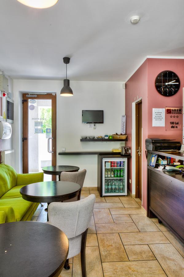 Studio Apartcity Брашов Екстериор снимка